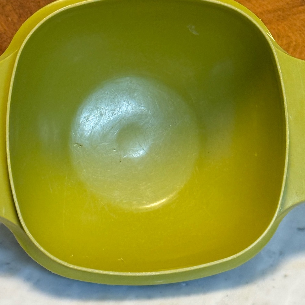 Vintage Retro Tupperware Sunburst containers MADE IN CANADA - Picture 7 of 7